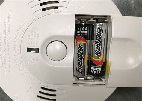 How do I replace my smoke alarm battery? | Kidde