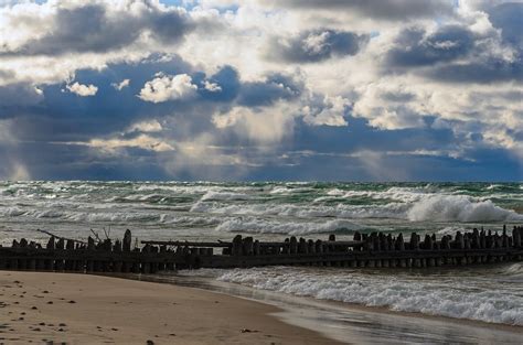 Lake Superior Shoreline | Around Michigan