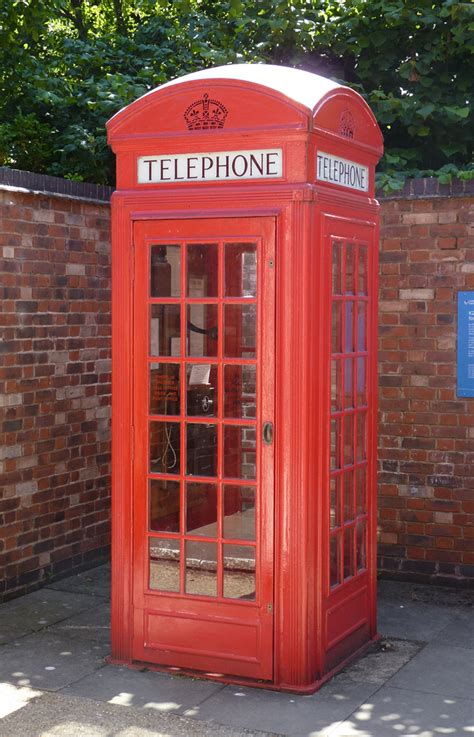 A visual history of the British telephone box – Museum Crush