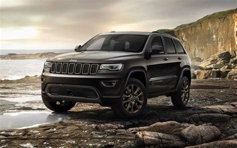 Jeep Cherokee Wallpapers - Top Free Jeep Cherokee Backgrounds - WallpaperAccess