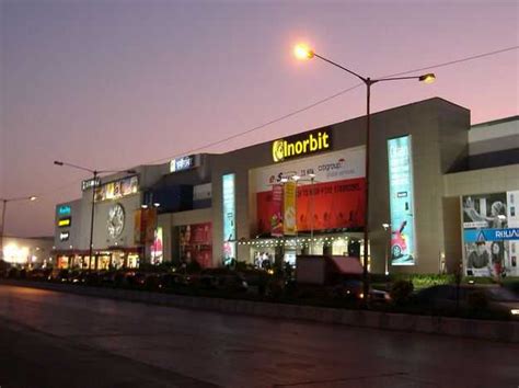 10 Best Shopping Malls in Mumbai for Shopping, Food & Fun