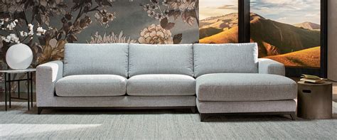 Richmond Fabric Sofa | Modern Lounge | Nick Scali