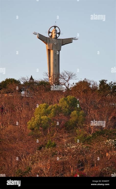 Statue of Jesus Christ Vung Tau. Vietnam Stock Photo - Alamy