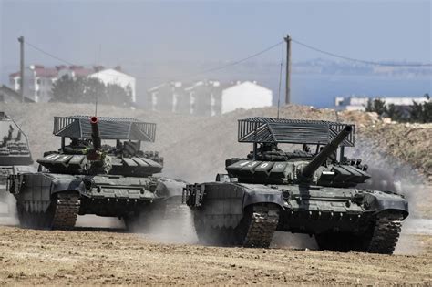 'Cope Cages' on Busted Tanks Are a Symbol of Russia's Military Fail...