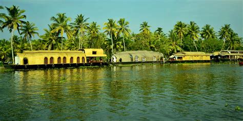 Backwaters Alleppey (Timings, History, Entry Fee, Images & Information) - Kerala Tourism