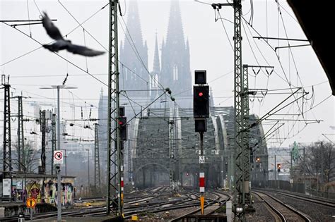 German union calls longest train strike in Deutsche Bahn's history By Reuters