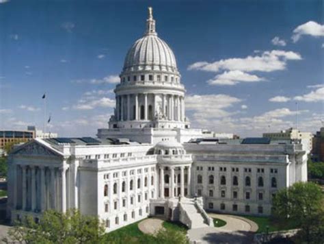 Wisconsin State Capitol timeline | Timetoast timelines