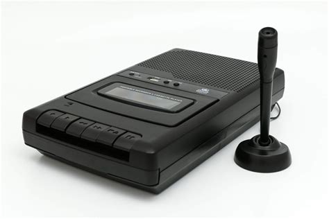 Amazon.com: GPO CRS132 Classic Table Top Cassette Recorder USB (Black ...