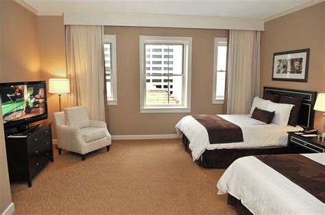 Luxury Hotel Rooms in Atlanta | Suites | Georgian Terrace