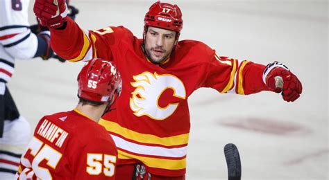 Flames' Lucic reaches 1,100 career NHL games