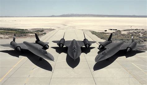 AVIÕES MILITARES: Lockheed SR-71 Blackbird