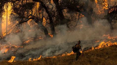 Northern California fire forces biggest evacuation in 25 years for ...