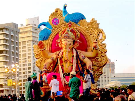 Mumbai Ganpati Festival Tours - Ganesh Chaturthi Visarjan Tour