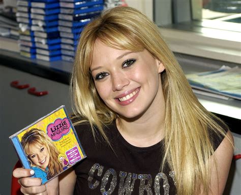 'Lizzie McGuire' Turns 20: Why Did the Hit Disney Channel Series Only ...