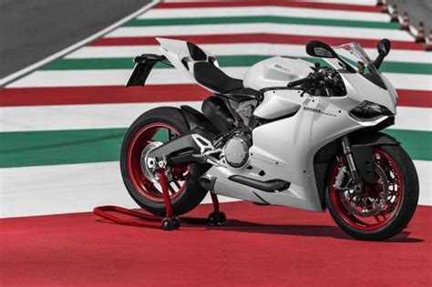 Ducati 899 Panigale specs, 0-60, quarter mile, lap times - FastestLaps.com