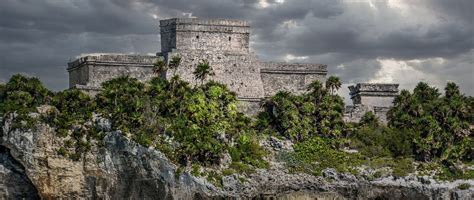 Visit Lost Cities of the Yucatan with Expert Archaeologist Dante García - Etéreo