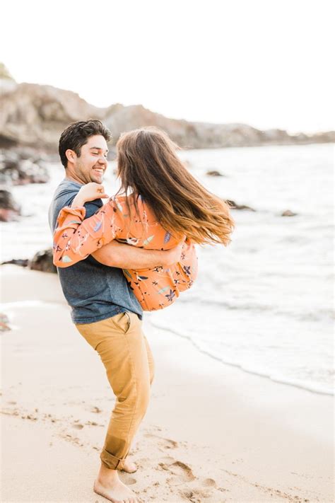 Sunset Beach Couples Session in Maui || Lahaina, Hawaii - Tasha Rose