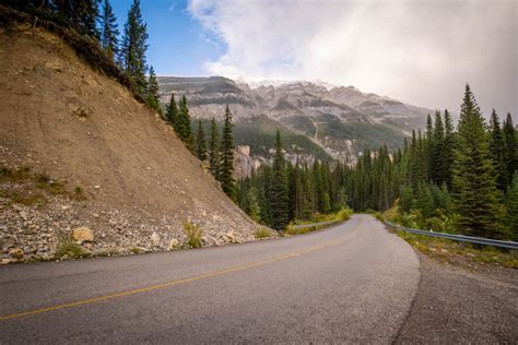 Takakkaw Falls in Yoho • A Guide to Visiting