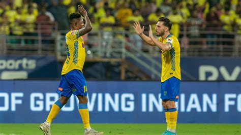 Mohun Bagan vs Kerala Blasters LIVE score, ISL 2023-24: MBSG v KBFC ...