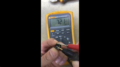How to Test Defective Electrolytic Capacitor using Fluke 87 Digital Tester #elecronics # ...