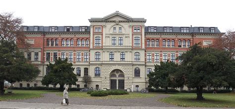 Hochschule Anhalt: Polizei ermittelt gegen Mitarbeiter wegen Untreue ...