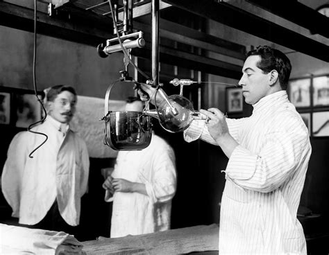 Creepy photos of Early 20th Century British Hospitals - Flashbak | Creepy photos, Medical photos ...