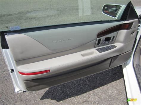 1996 Cadillac Eldorado Standard Eldorado Model Door Panel Photos | GTCarLot.com