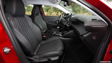 2020 Peugeot 208 - Interior, Front Seats | Caricos