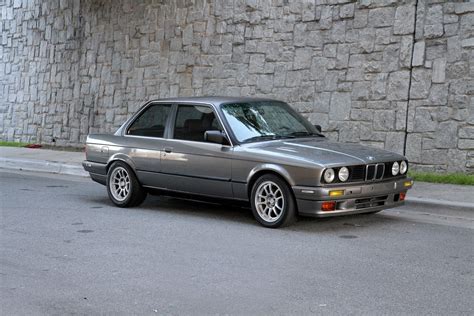 1989 BMW 325i | Motorcar Studio