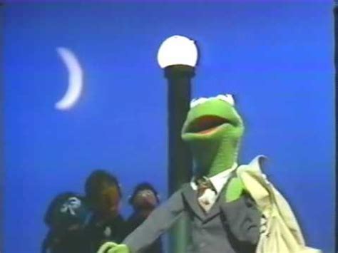 Kermit The Frog sings "This Frog" on Sesame Street - YouTube