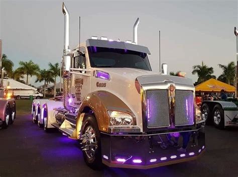 kenworth t680 custom interior - Gene Leighton