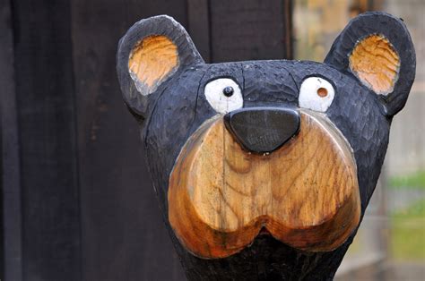 Wooden Bear Sculpture Free Stock Photo - Public Domain Pictures