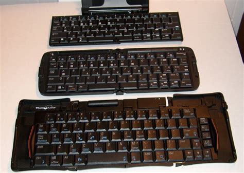 treocentral.com >> Products & Reviews >> Accessories >> Palm Wireless Keyboard with Bluetooth