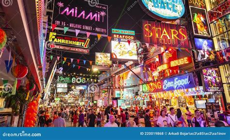 Walking Street in Pattaya with Many Go-go Bars and Night Clubs, Tailand ...