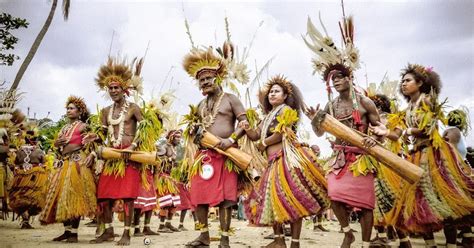 A Pride of A Tribe : Port Moresby's most popular Hiri Moale Festival ...