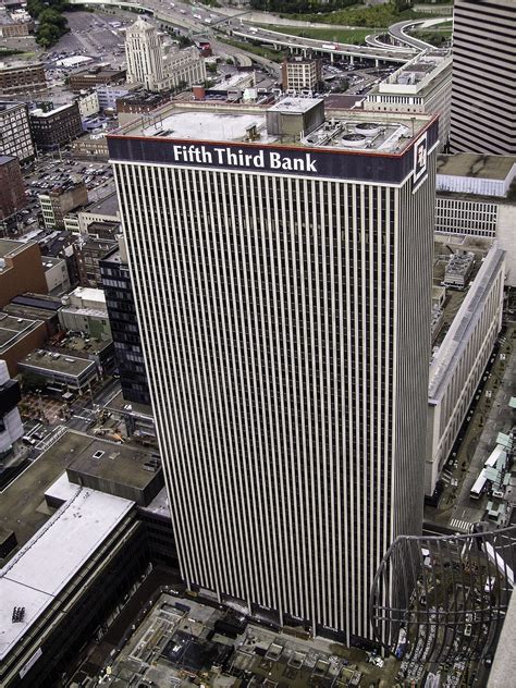 Fifth Third Bank Building in Cincinnati, Ohio image - Free stock photo ...