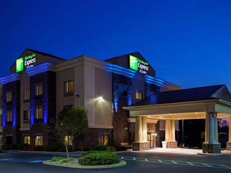 Holiday Inn Express & Suites Lewisburg Hotel by IHG