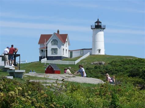 This Maine Lighthouse Picnic is Sure to Please Everyone - The Cheap New ...