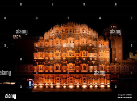 Night view of the Hawa Mahal, Jaipur Stock Photo - Alamy