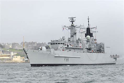 HMS Campbeltown in double sea rescue - GOV.UK