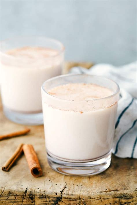 Best Ever Horchata is a smooth and creamy cold drink that blends rice ...