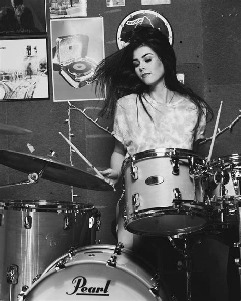 Elise Trouw drumming | Female drummer, Girl drummer, Drums girl