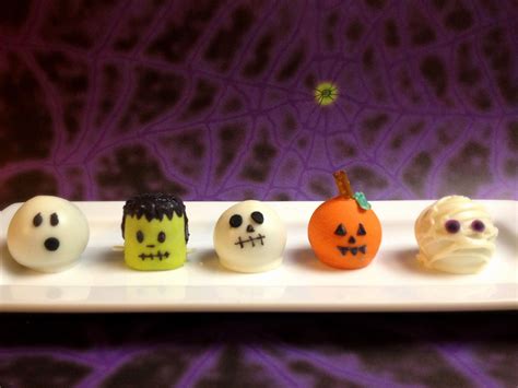 Halloween cake balls | Halloween cake balls, Halloween cakes, Foodie fun