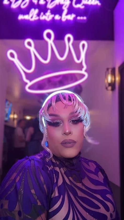 Drag queen crown