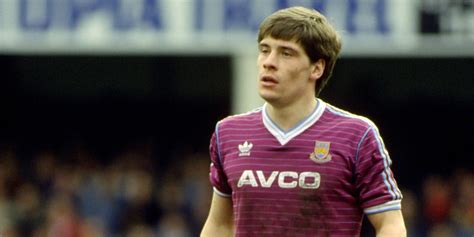 Ranking The Best West Ham United Kits Of All Time