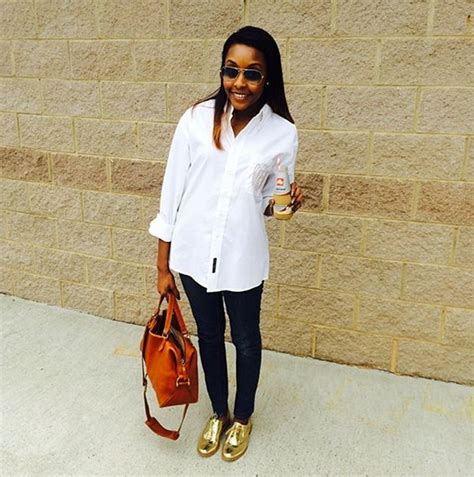 20 Style Tips On How To Wear Metallic Gold Shoes | Sneakers outfit work, Metallic sneakers ...