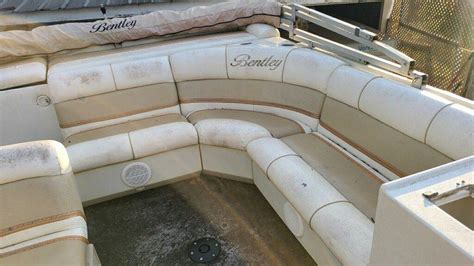 2005 Bentley Pontoon