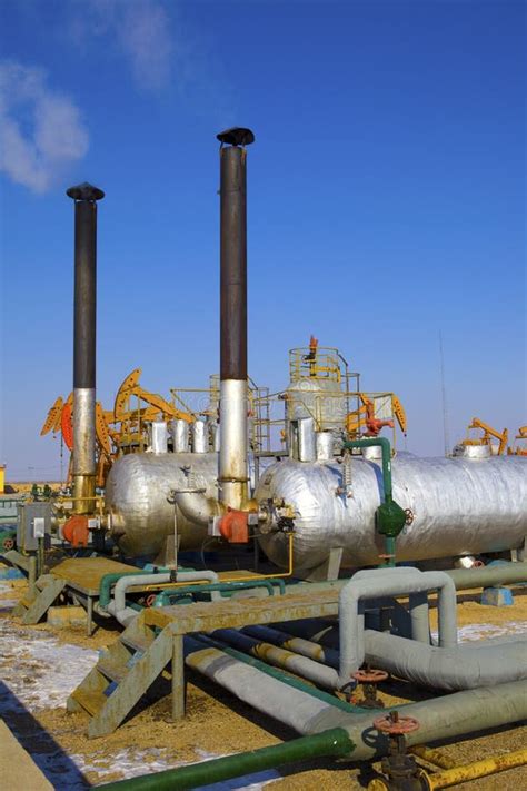 Oil And Gas Processing Plant Stock Image - Image of manufacture, energy: 35658567