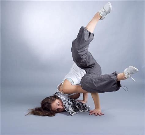 21 Professional Break Dancing Photos