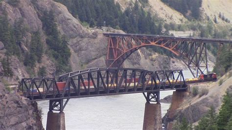 Fraser Canyon - CN Stack Train 102 w/Rear DPU on the Cisco Bridges ...